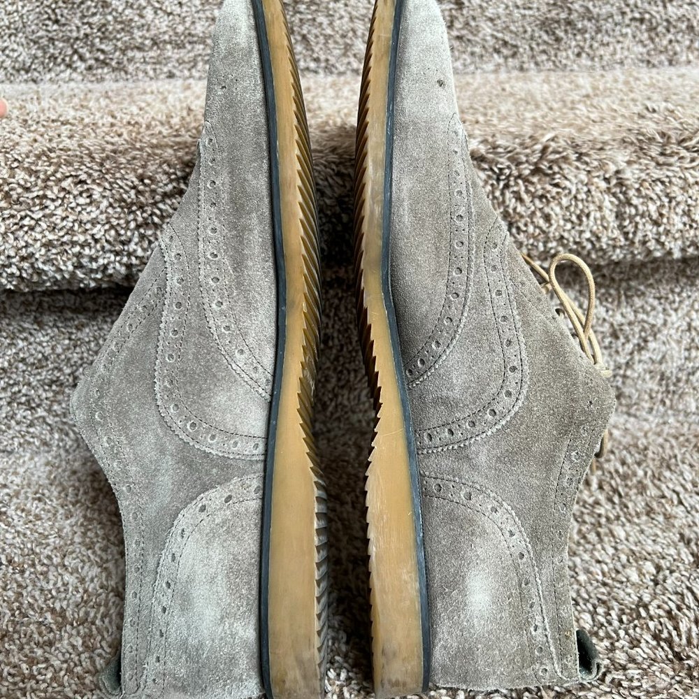 Burberry Men’s  Beige  Suede Oxford Brogues. - Picture 9 of 13